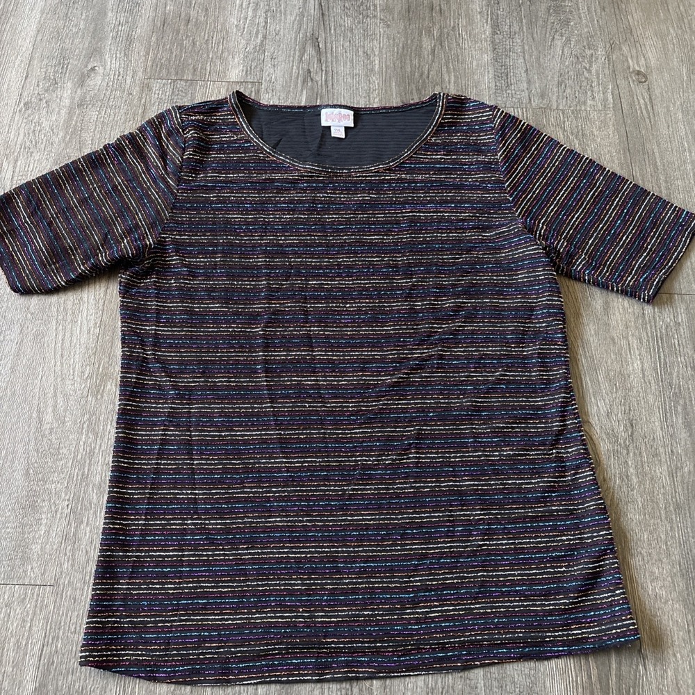 LuLaRoe T-Shirt Womens Sz 2XL  Black Glitter Multicolor Striped Short Sleeve